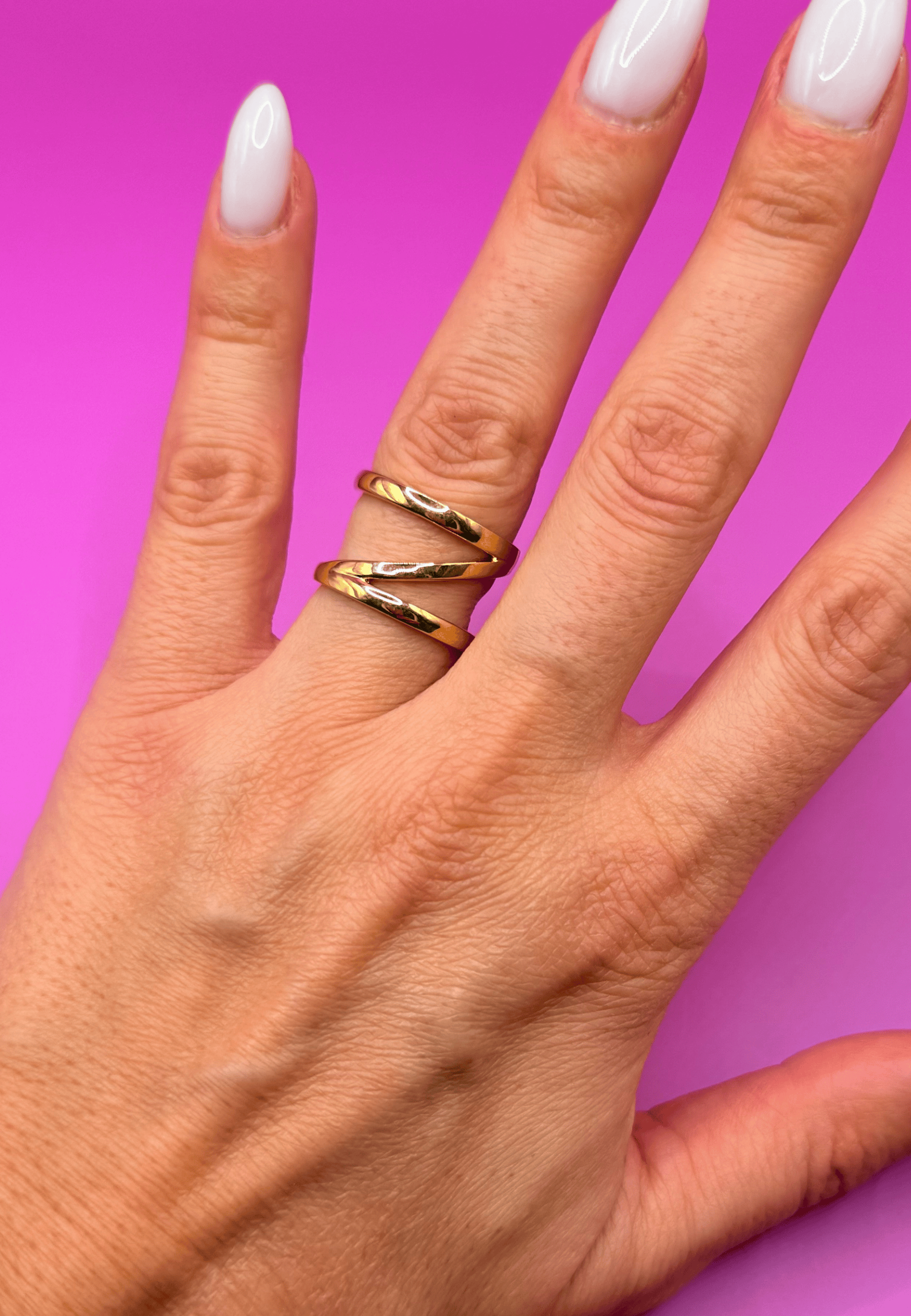 Thais-Ring aus 18 Karat 3 Mikron vergoldetem Messing